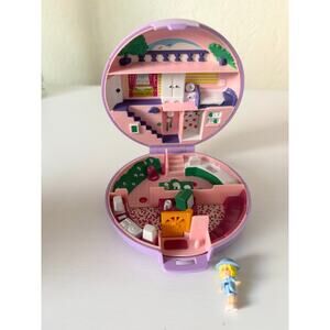 Vintage Polly Pocket 1989: polly’s studio flat - Bluebird Toys